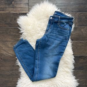 Old Navy Rockstar Super Skinny Low Rise Jeans Size 6